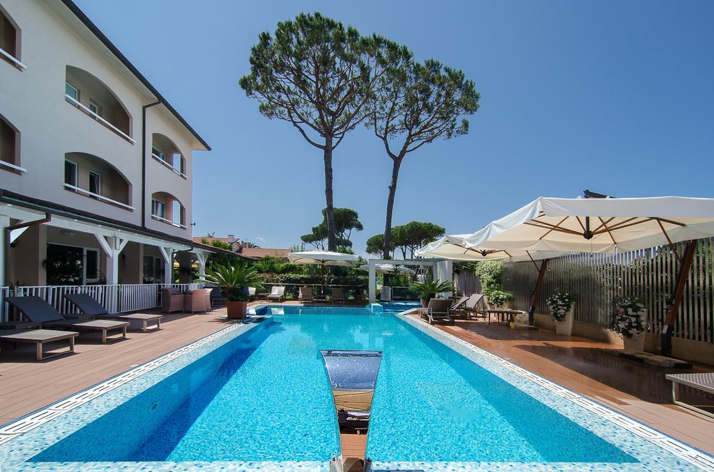 Hotel Eden Cinquale Ngoại thất bức ảnh